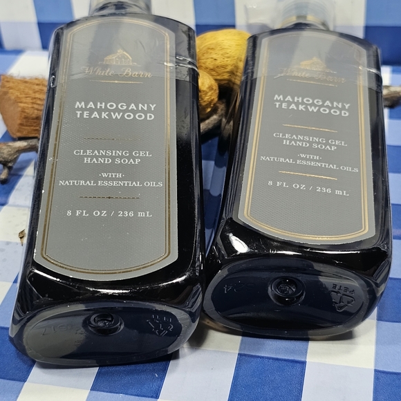 Bath & Body Works White Barn MAHOGANY TEAKWOOD Cleansing Gel Hand Soap 2 Bottles - Picture 3 of 9